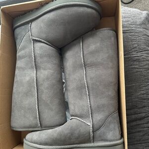 Ugg Classic